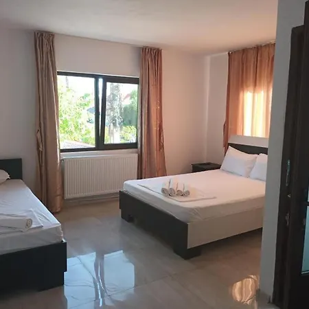Vila Maranca 3* Două Mai